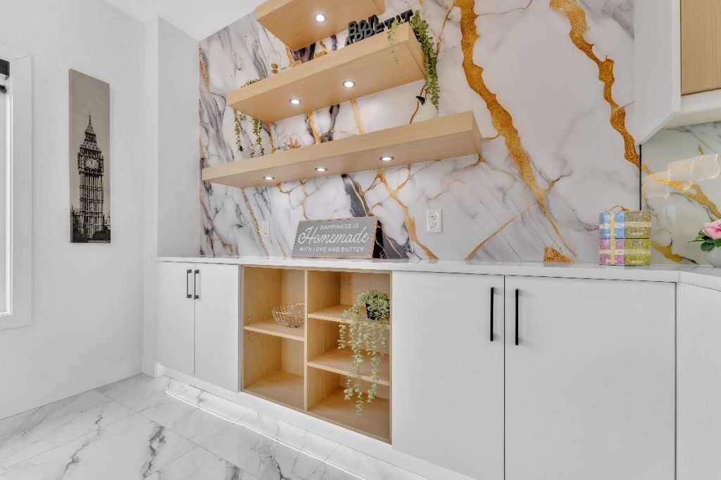 Show home photo 4